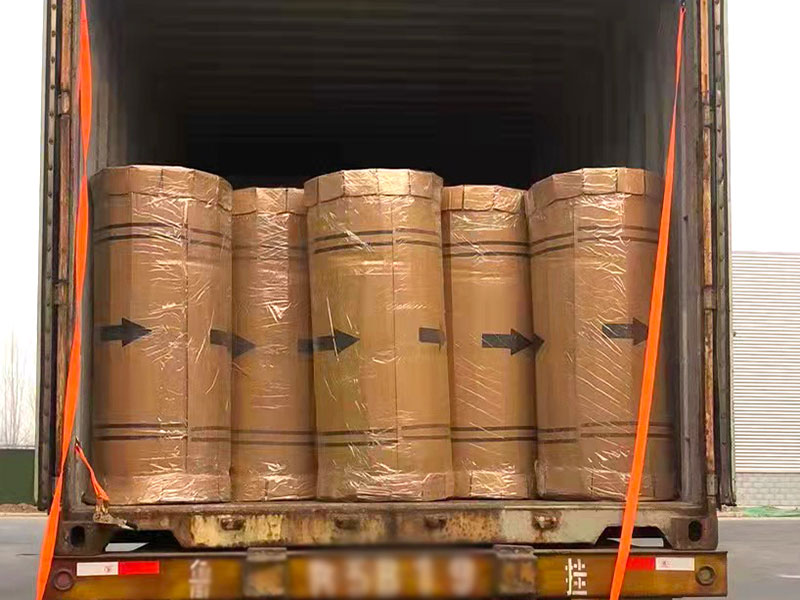 俄羅斯客戶訂購母卷發(fā)貨